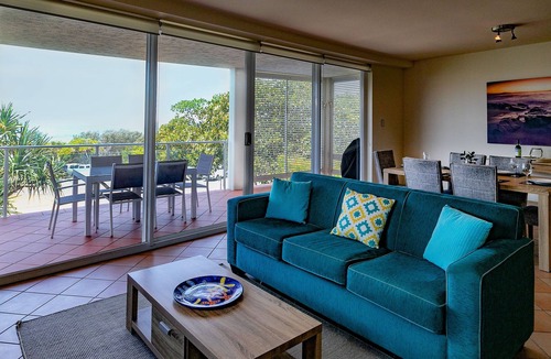 Sunrise Beach House | Mid Level, 3 room apartment with Sea Views