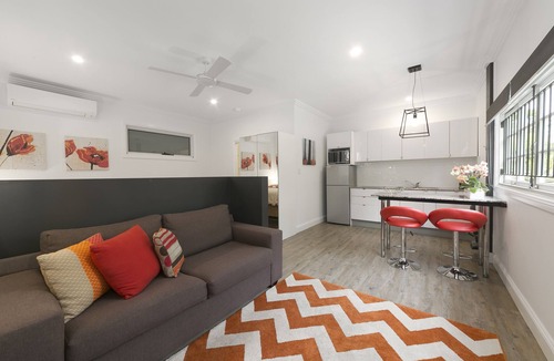 Auchenflower Apartment | Milton Mews Studio2. Auchenflower. A Rylance Home
