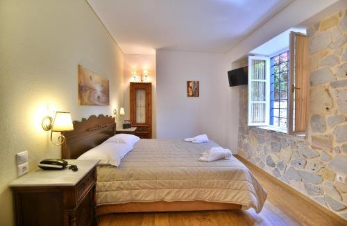 idhra House | Mistral Hotel