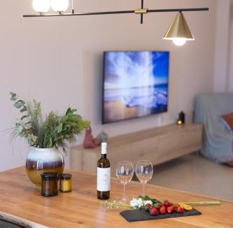 Asini Apartment | Mnḗmē
