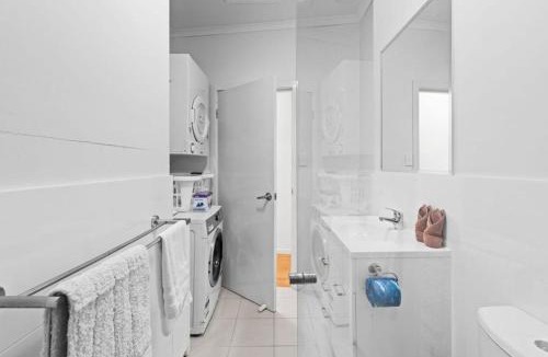 Norman Park Apartment | modern apartment in the heart of Norman Park