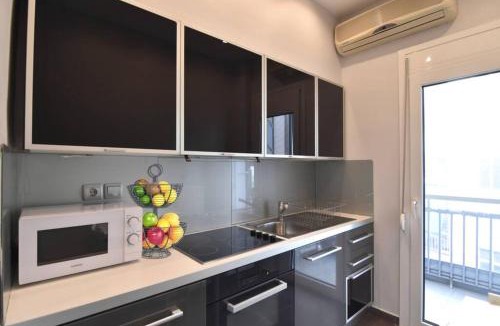 Larissa Apartment | Modern apartment in the heart of the city