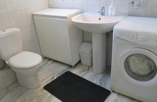 Petralona Apartment | Modern apartment near Acropolis peaceful location.