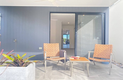 Marcoola House | Modern Beach House, Pet Friendly - Sunshine Coast