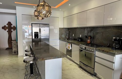 Amapas Condo | Modern condo in Romantic Zone with private plunge pool