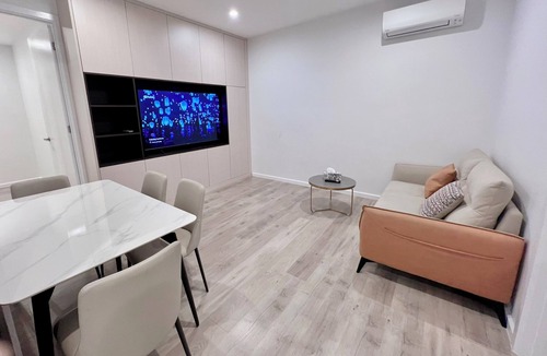 Macgregor House | Modern Cozy Cottage in Macgregor -3
