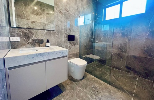Macgregor House | Modern Cozy Cottage in Macgregor -3
