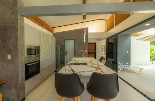 Buenos Aires House | Modern 2 Bedroom + Casa Sewo 2Bedroom Combination unit