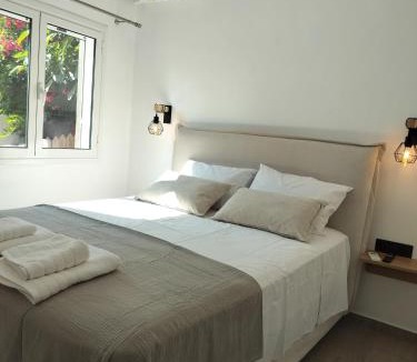 Katakolo Apartment | Modern elegant escape on the Ionian coast, near Ancient Olympia