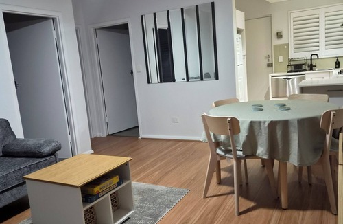 Semaphore Apartment | Modern Semaphore Vibe - Close to the Coast
