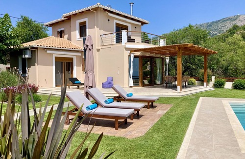 Kalamitsi Villa | Modern spacious villa with private pool, large garden and sea view/sunset