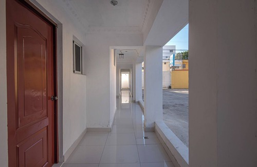 Corales del Sur Apartment | Modern Studio Near Airport Fast Wifi Generator