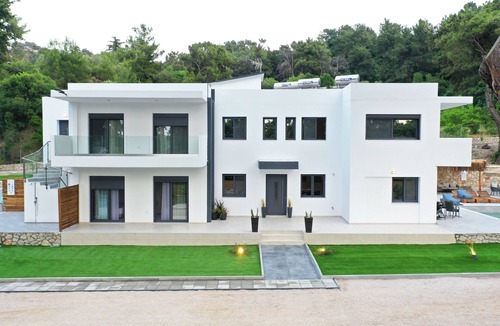 Filerimos House | Modern Villa in the midst of a beautiful and quiet forest