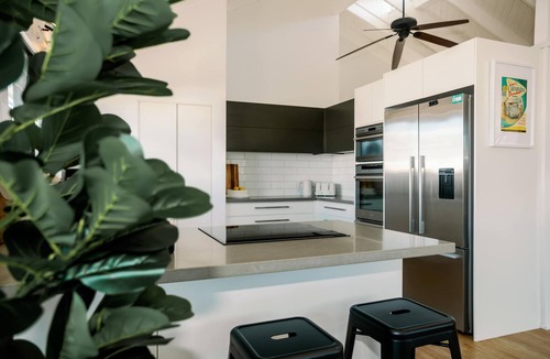 Moffat Beach House | Moffat Beach Abode - Steps to Moffat & Shelly Beach