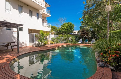 Noosaville Apartment | Moments to the River Noosaville - free use of kayaks & bikes & unlimited wifi