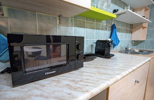 Thissio Apartment | Monastiraki metro st 1 bedroom apt for 2 by MPS