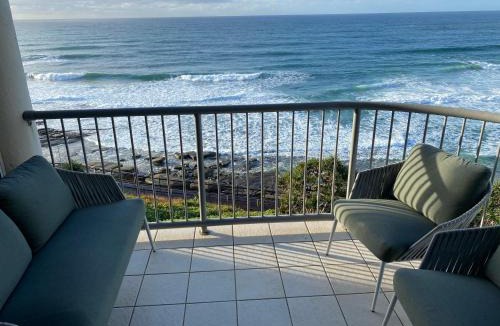 Caloundra Apartment | Monterey Lodge - Unit 18, 27 Warne Terrace, Kings Beach Caloundra