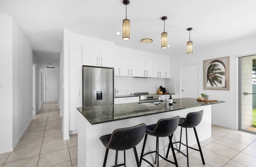 Mooloolaba House | Mooloolaba Parkway Palms Retreat | Spacious 3BR with Patio & BBQ | Pet-Friendly
