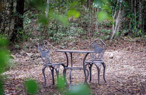 Strathdickie House | Moondance Escape is a unique, secluded retreat yet only 15mins from Airlie Beach