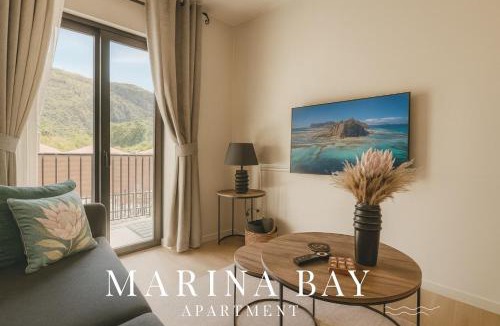 Redhill Apartment | Mountain Bay Apartment with Sea and Mountain Views