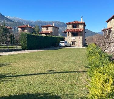 Polidrosos Villa | Mountain View - Full Villa