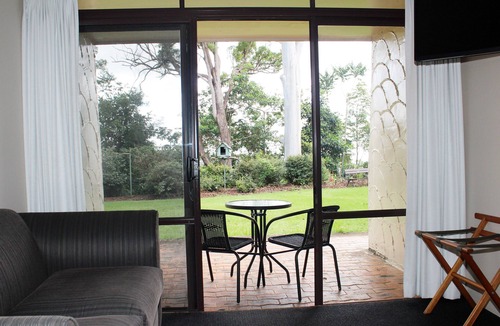 Mount Tamborine Hotel | Mt Tamborine Motel