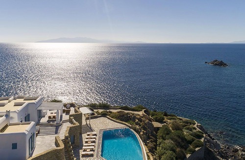 Paraga Villa | My Rental Homes - Efkalia with infinity pool, panoramic views and private dock