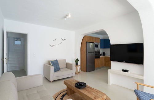 Ornos Villa | My Rental Homes - Villa Athella within walking distance from the beach, with pool