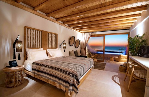 Nea Cryssi Akti Hotel | Mythic Paros