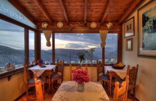 Arachova House | Nefeles