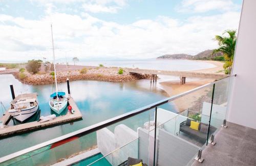 Nelly Bay House | NEW! Dacha on Maggie No#2, Unrivaled Island Luxury