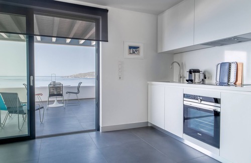 Ydrousa Villa | New-Elegant-MInimal-Beautiful