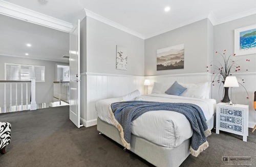 Banksia Beach House | New Haven - Grand Canal View Suite