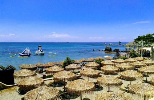 Anavyssos House | New seafront studio