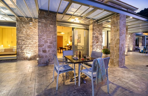 Katouna Apartment | Now you can do your happy-dance, cause you've just found YOUR place :-)