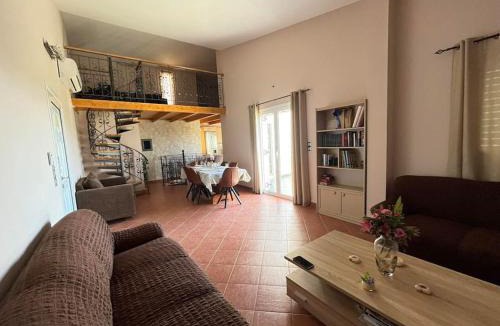 Loutraki Villa | Oasis Escape Villa Loutraki