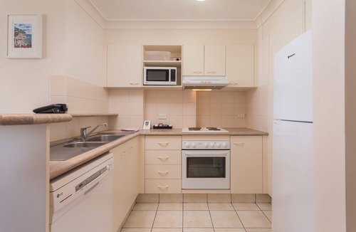 Broadbeach Apartment | Ocean Royale
