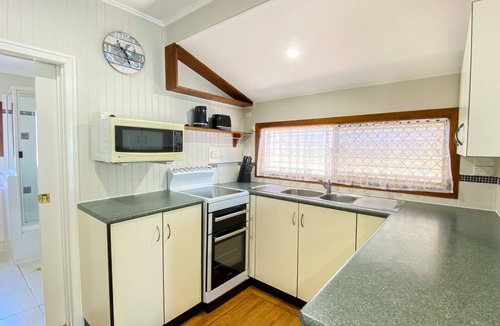 Traviston House | Ocean Shores (Whole House) - Riverfront - Pool - 2