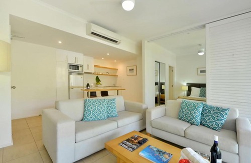 Port Douglas Apartment | Ocean Sounds 2 Bedroom Apartment