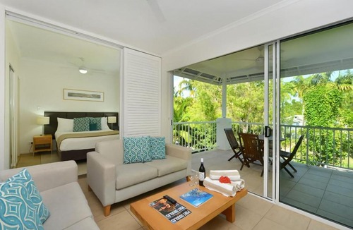 Port Douglas Apartment | Ocean Sounds 2 Bedroom Apartment