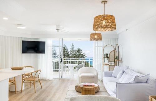 Burleigh Heads Apartment | Ocean View Coastal Haven in Burleigh Heads