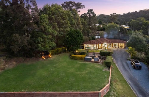 Clagiraba House | Ocean views, hot tub, sleeps 12, BBQ & Ping Pong table