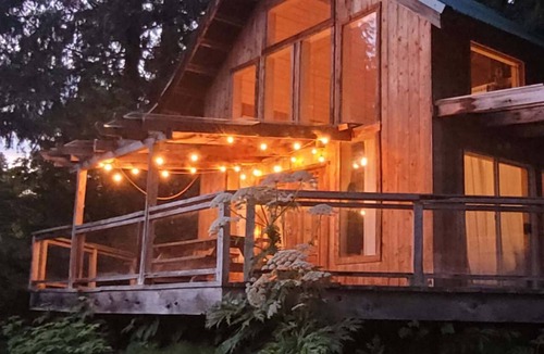 Sliammon Cabin | Ocean Views & Sunset Beach Cabin with soaker tub & fire pit
