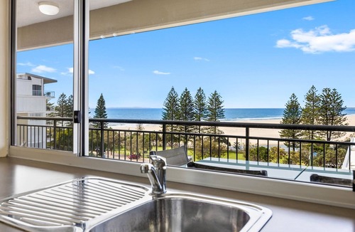 Caloundra Apartment | Oceanfront 3-Bed Retreat with Pool-Steps to Beach