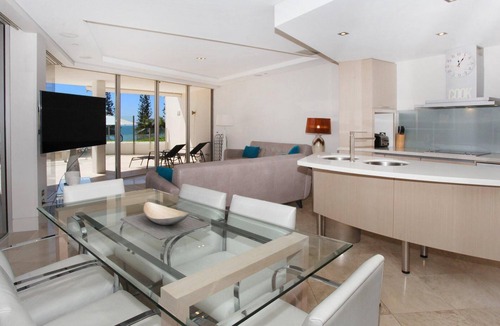 Mooloolaba Apartment | Oceans 201 by G1 Holidays - Three Bedroom Unit on Mooloolaba Esplanade