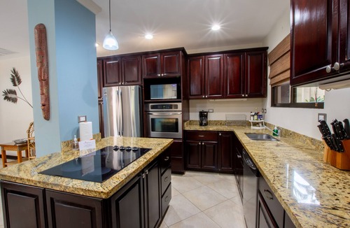Jaco Condo | OPEN GUEST POLICY-WELCOME TO MONACO CONDOMINIUMS-POOL-BBQ-24 HOUR SECURITY
