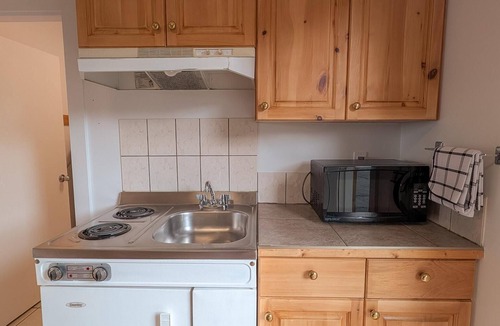 Ucluelet Hotel | Open Studio Kitchenette | #4
