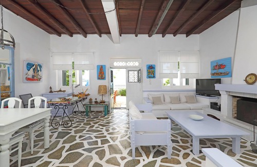 Marathias House | Open your front door on the beach, from a traditional renovated fisherman's home
