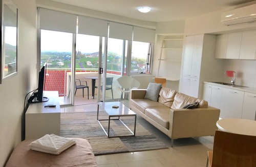 Yeppoon Apartment | Oshen - Private rental with great ocean views
