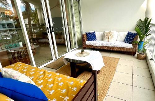 Palm Cove Apartment | Palm Cove Beach Club Penthouse